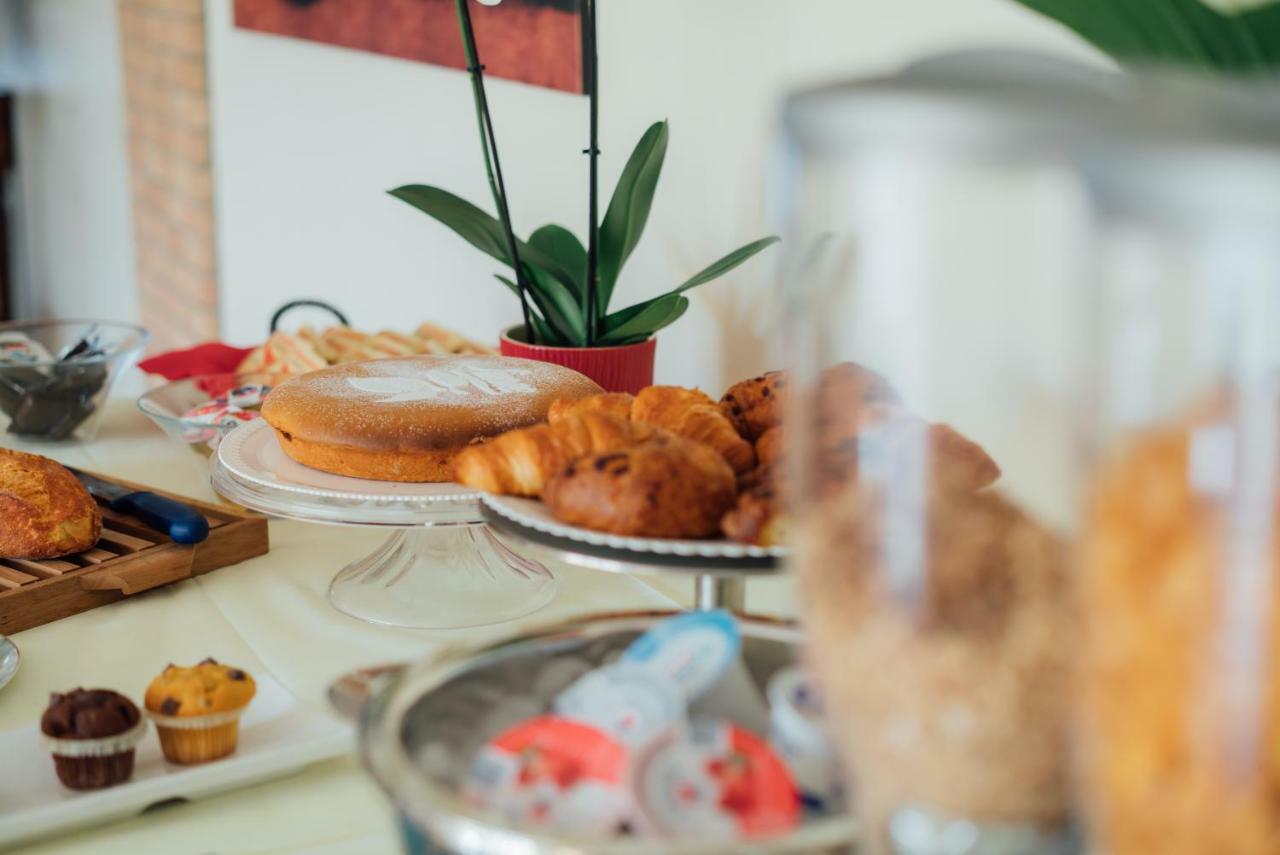 Bed and Breakfast Country Club Sport Alba Adriatica Esterno foto