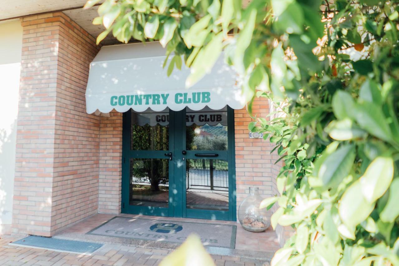 Bed and Breakfast Country Club Sport Alba Adriatica Esterno foto