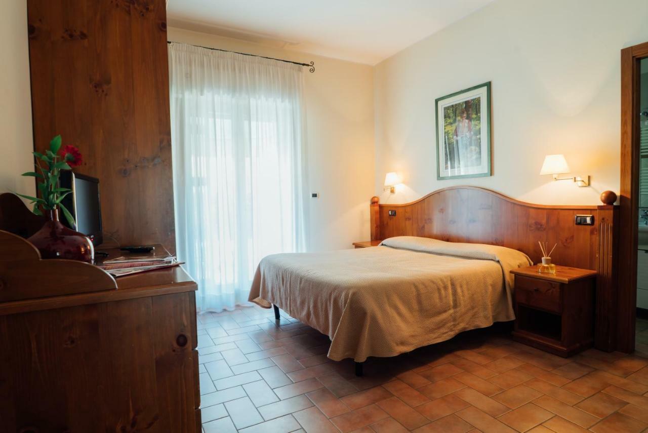 Bed and Breakfast Country Club Sport Alba Adriatica Esterno foto