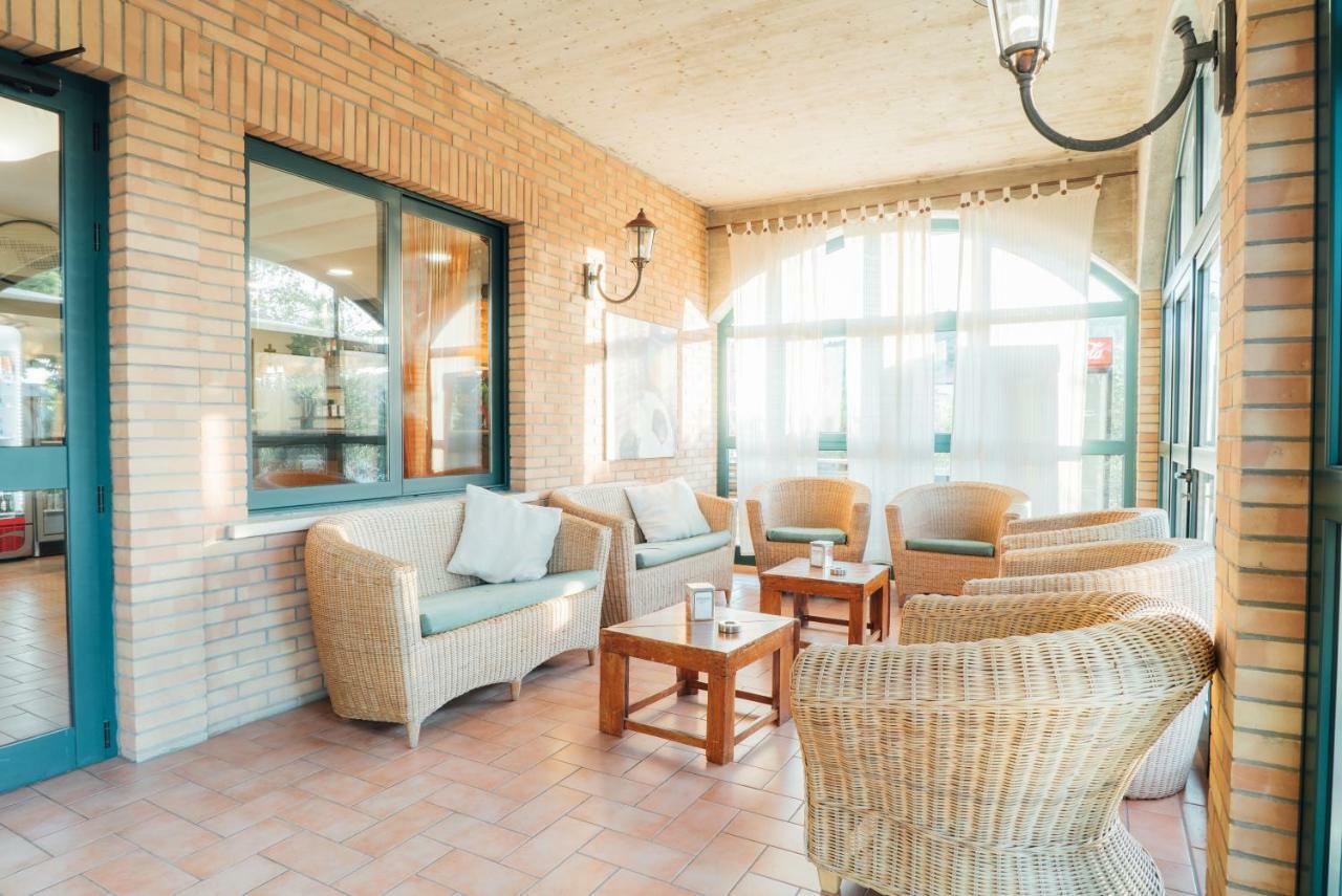 Bed and Breakfast Country Club Sport Alba Adriatica Esterno foto